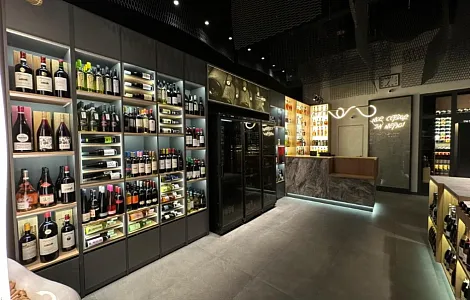 Мебель для магазина Simple Wine в Норильске