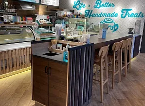 Производство мебели и барной стойки для кафе-пекарни Cinnabon на Лиговском Фото 11