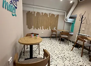 Барная стойка и мебель для кафе-пекарни Cinnabon на Покровке Фото 21