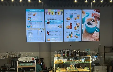 Барная стойка и мебель для кафе-пекарни Cinnabon в ТЦ «Место встречи Ангара»