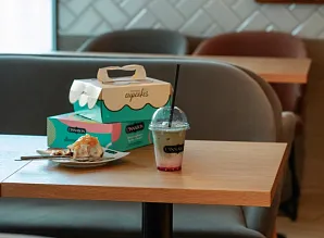 Барная стойка и мебель для кафе-пекарни Cinnabon в ТЦ Жемчужная Плаза Фото 31
