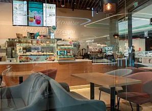 Барная стойка и мебель для кафе-пекарни Cinnabon в ТЦ Жемчужная Плаза Фото 17