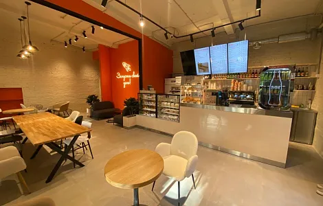 Мебель для кофейни Bodro Coffee на Кутузовской