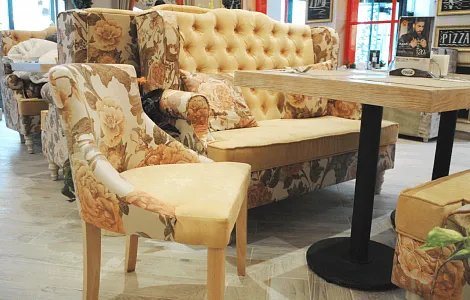 Барная стойка и мебель для ресторана IL Patio в аутлет центре FASHION HOUSE