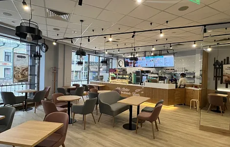 Барная стойка и мебель для кафе-пекарни Cinnabon в Казани