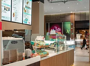 Барная стойка и мебель для кафе пекарни Cinnabon в ТРК «Лето» Санкт-Петербург Фото 24