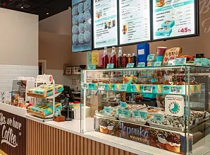 Барная стойка и мебель для кафе пекарни Cinnabon в ТРК «Лето» Санкт-Петербург Фото 19