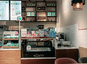 Барная стойка и мебель для кафе-пекарни Cinnabon в Санкт-Петербурге Фото 14