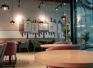 Барная стойка и мебель для кафе-пекарни Cinnabon в Санкт-Петербурге Фото 11